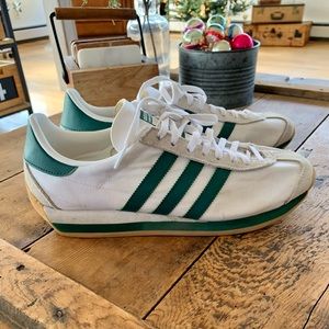 ADIDAS ORIGINALS COUNTRY OG Size 8 (M) 9.5 (W)
